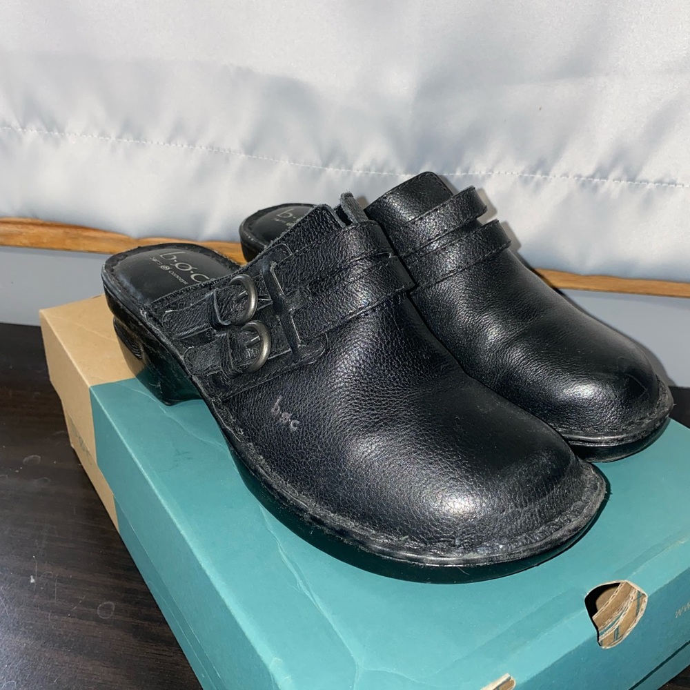 Women’s b.o.c. shoes
